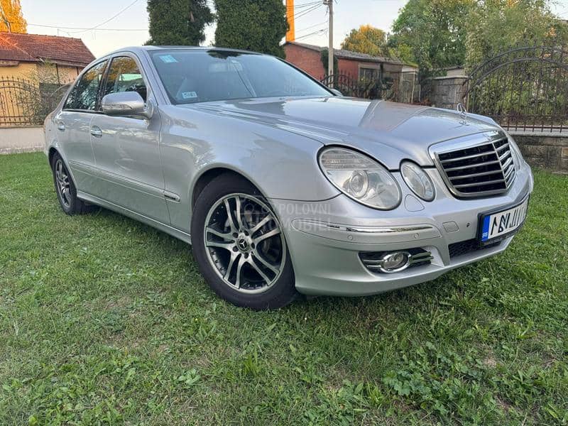 Mercedes Benz E 200 