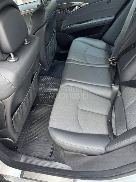 Mercedes Benz E 200 