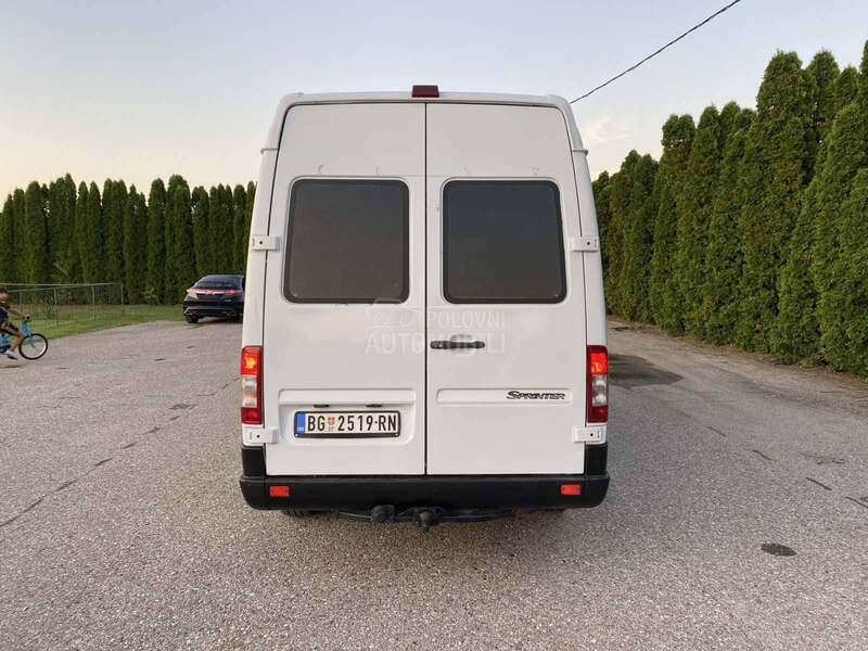Mercedes Benz Sprinter 