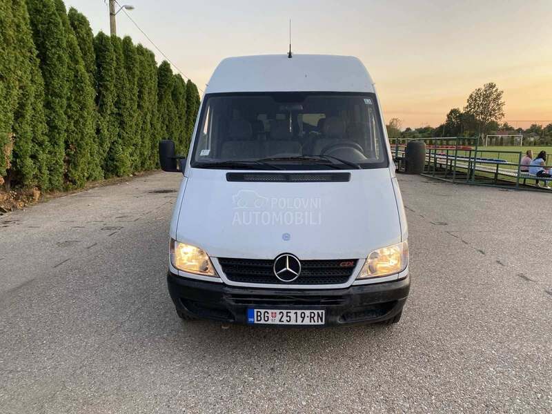 Mercedes Benz Sprinter 
