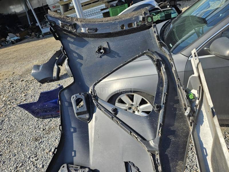 ETRON 4KE BRANIK PREDNJI