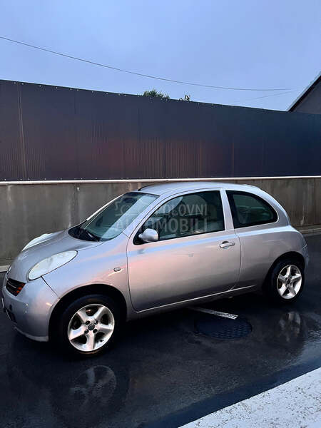 Nissan Micra 