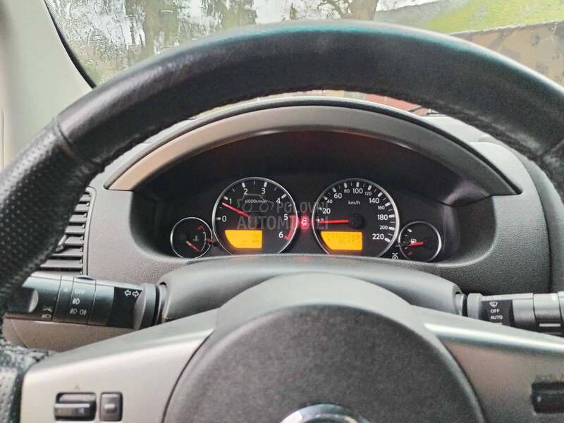 Nissan Pathfinder 