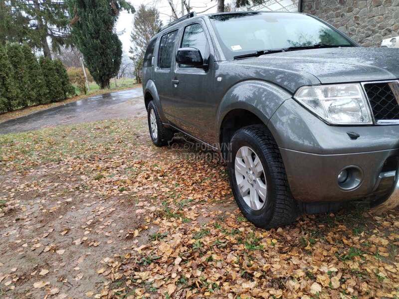 Nissan Pathfinder 
