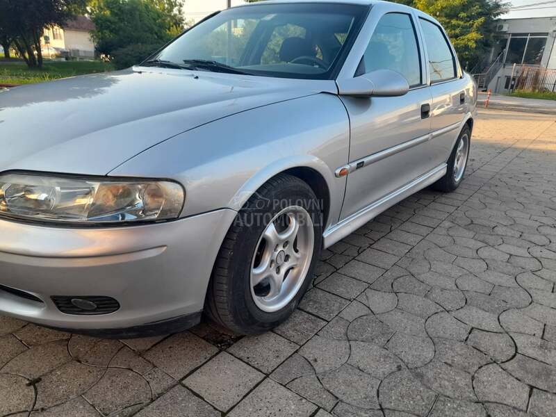 Opel Vectra B 1.6 16 v