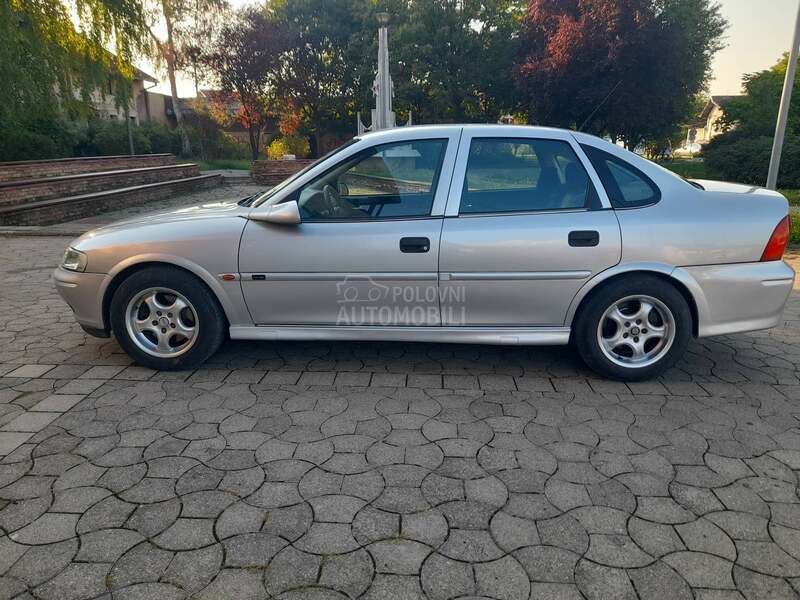 Opel Vectra B 1.6 16 v