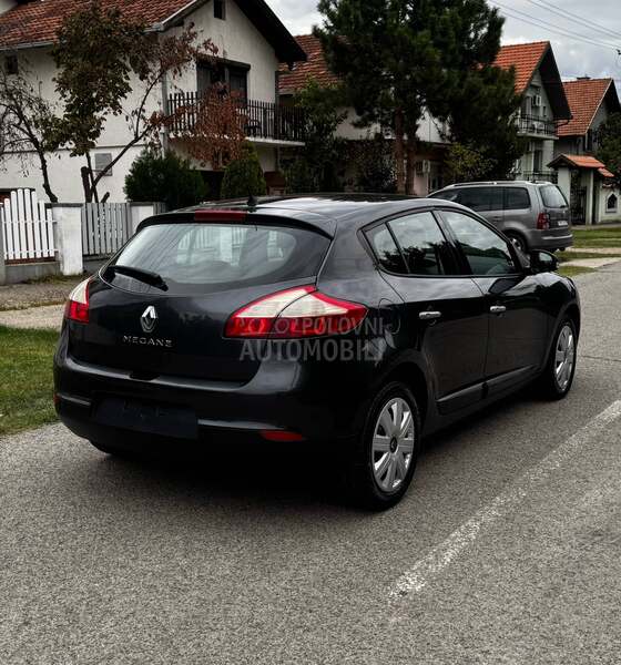 Renault Megane 1.6 16V DYNAMIQUE