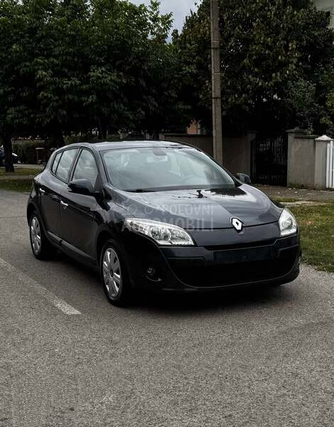 Renault Megane 1.6 16V DYNAMIQUE