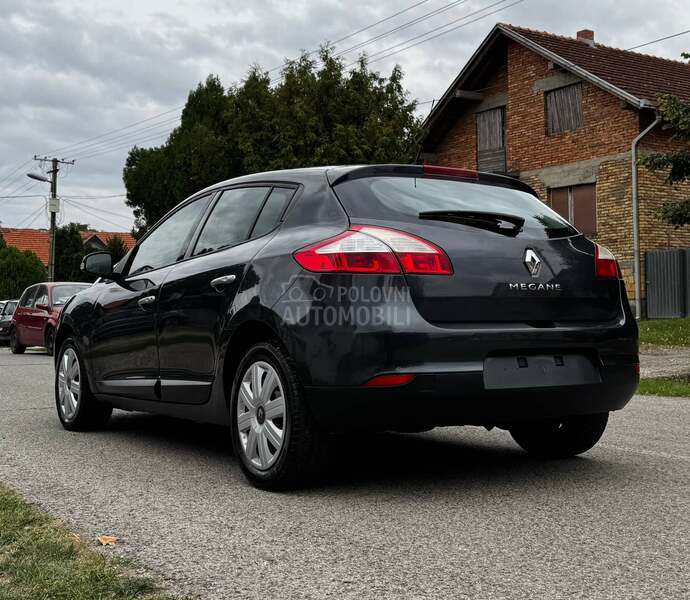Renault Megane 1.6 16V DYNAMIQUE