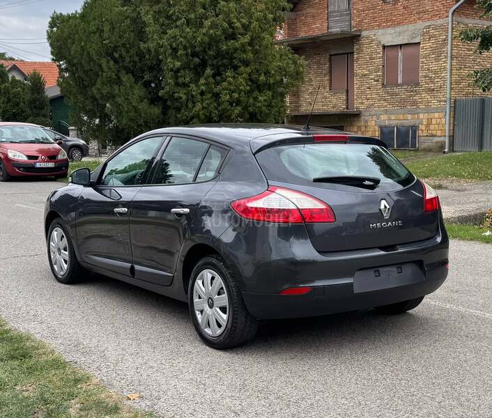 Renault Megane 1.6 16V DYNAMIQUE