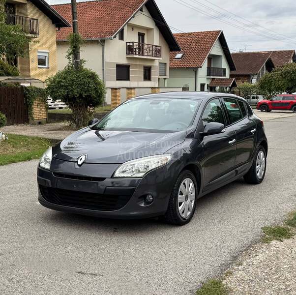 Renault Megane 1.6 16V DYNAMIQUE