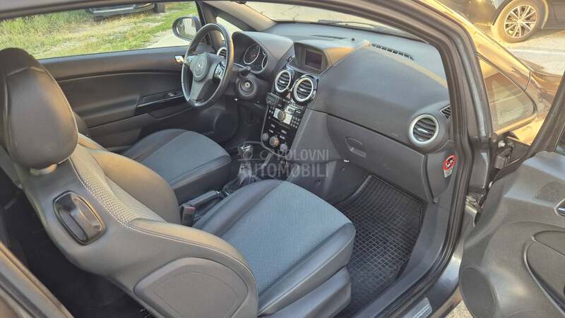 Opel Corsa D 