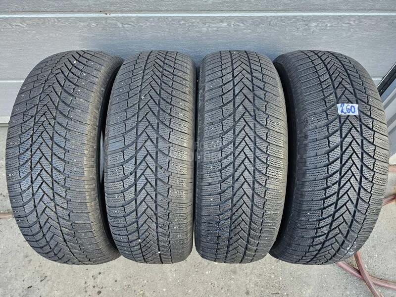 Bridgestone 245/65 R17 Zimska