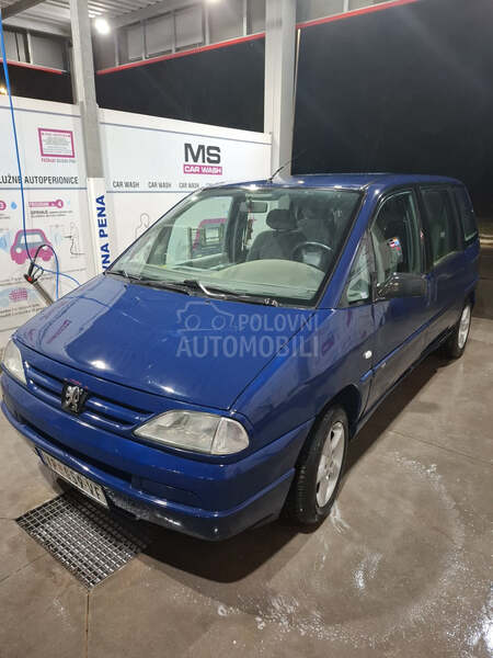 Peugeot 806 