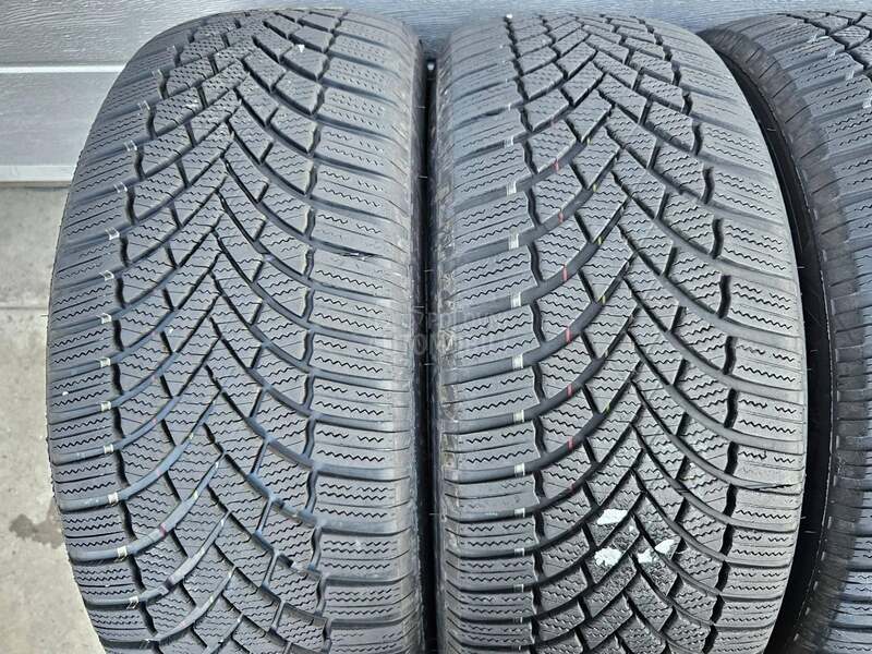 Bridgestone 235/55 R19 Zimska