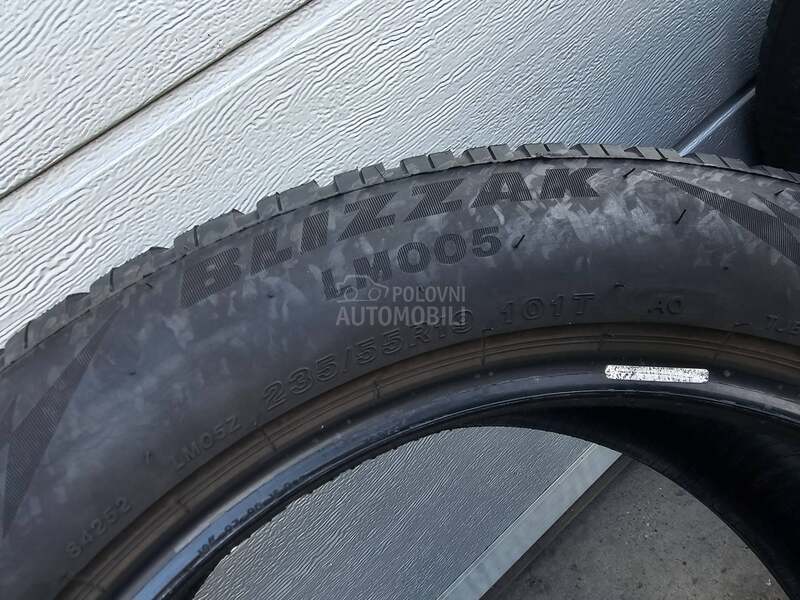 Bridgestone 235/55 R19 Zimska