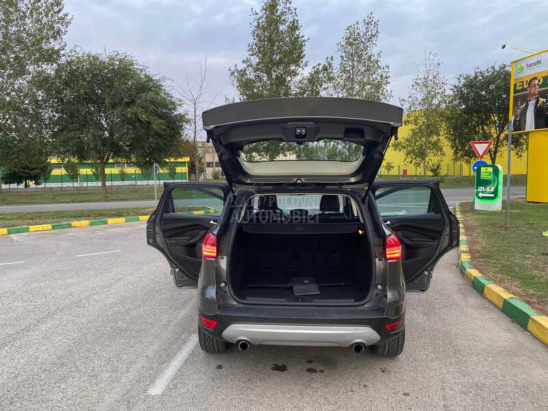 Ford Kuga 1,6-TITANIUM.SWIS