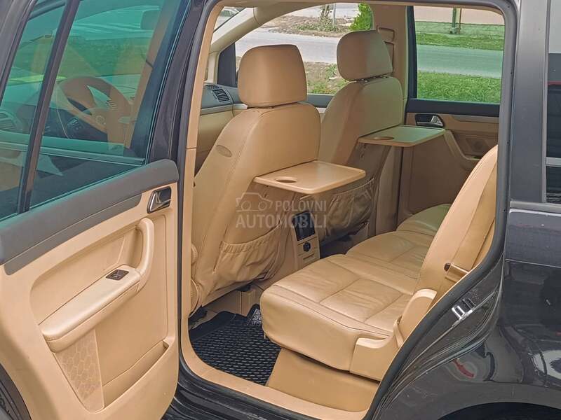 Volkswagen Touran AUT0M/0PREMA/K.U.K.A