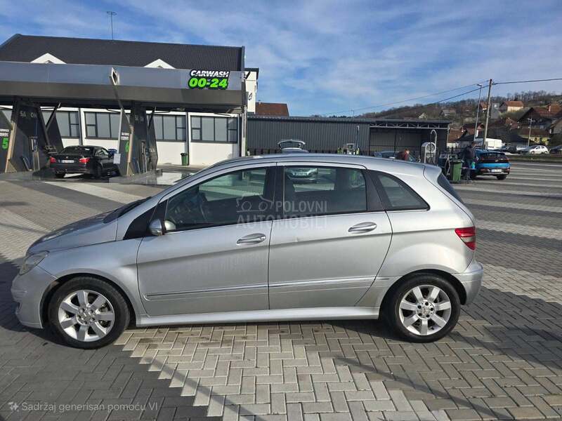 Mercedes Benz B 180 