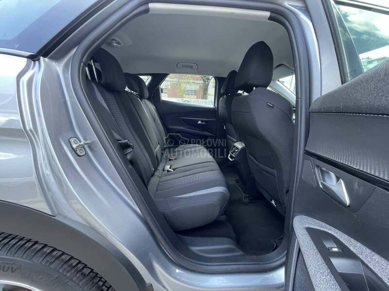 Peugeot 3008 1.2 B Autom