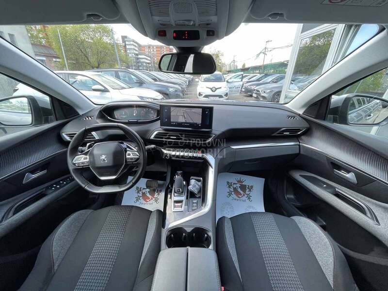 Peugeot 3008 1.2 B Autom