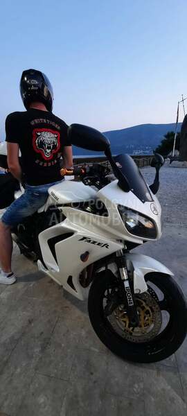 Yamaha FAZER