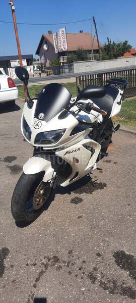 Yamaha FAZER