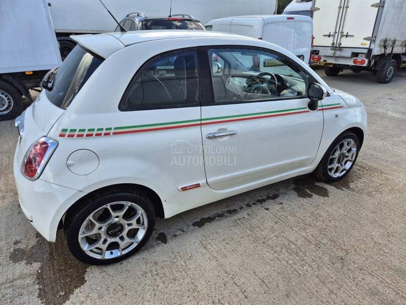 Fiat 500 -  kompletan auto u delovima
