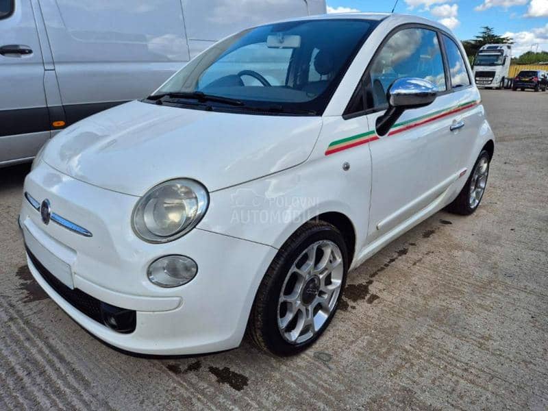 Fiat 500 -  kompletan auto u delovima