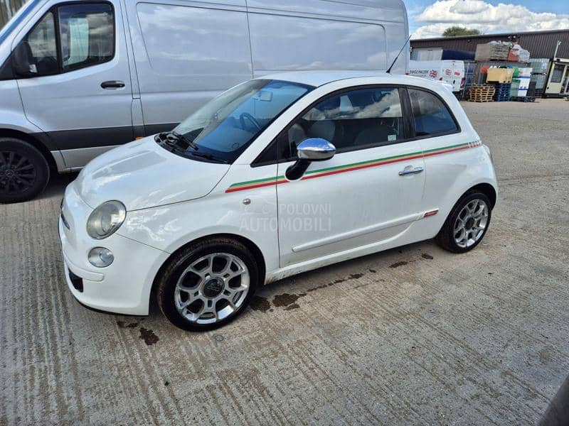 Fiat 500 -  kompletan auto u delovima
