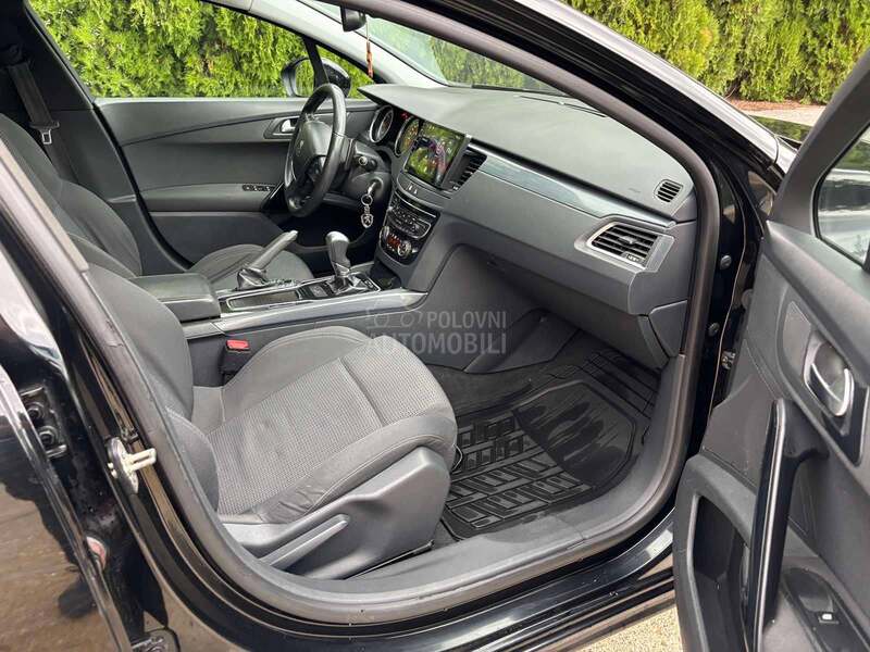 Peugeot 508 limuzina