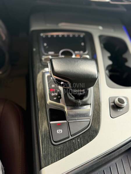Audi Q7 3.0TFSI QUATTRO