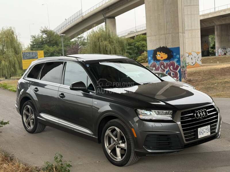 Audi Q7 3.0TFSI QUATTRO