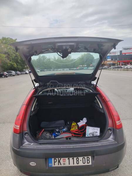 Citroen C4 1.6 HDI REG DUGO