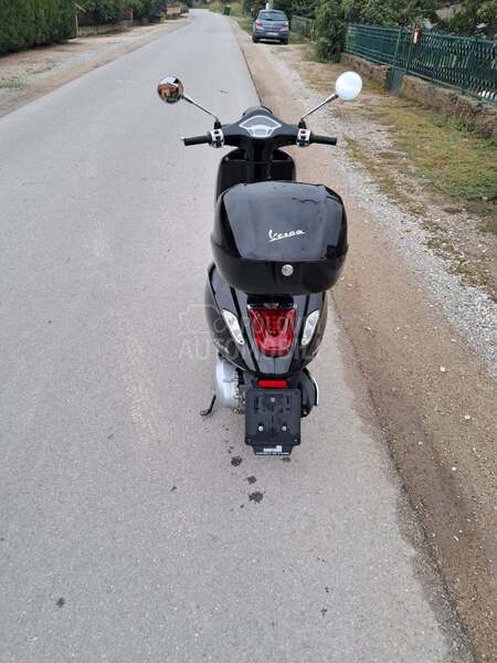 Vespa Primavera 125