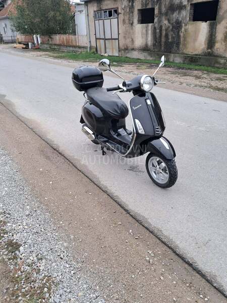 Vespa Primavera 125