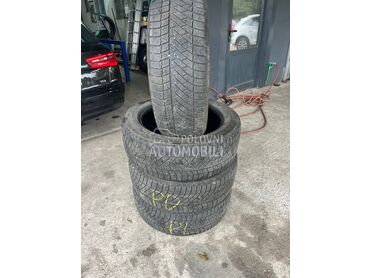 Continental 235/55 R19 Zimska 