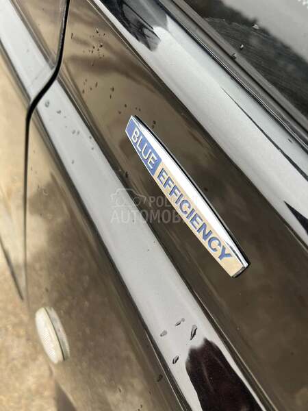 Mercedes Benz Vito 