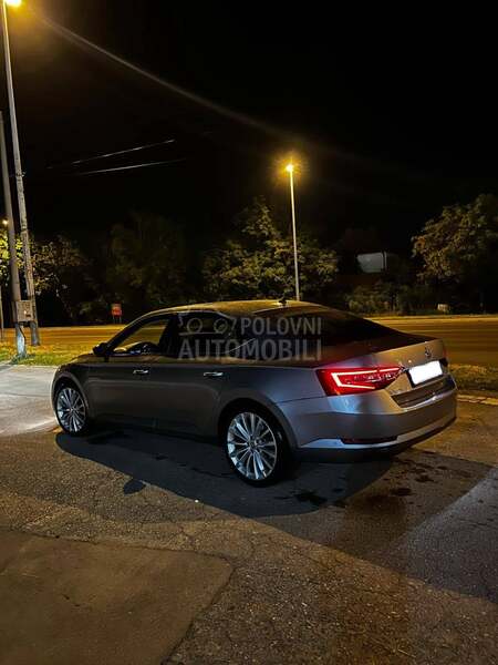 Škoda Superb F U L L OPTION