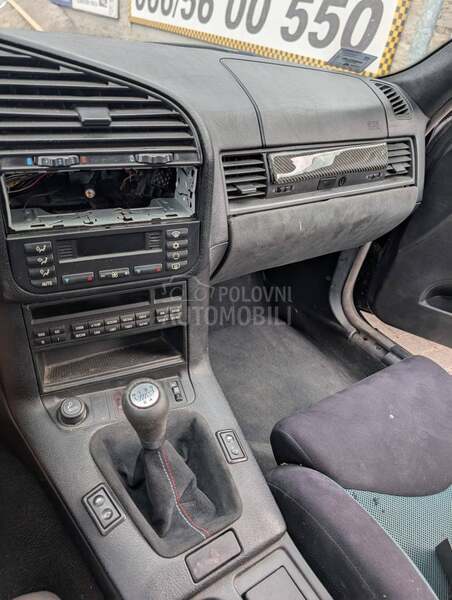 BMW 318 is