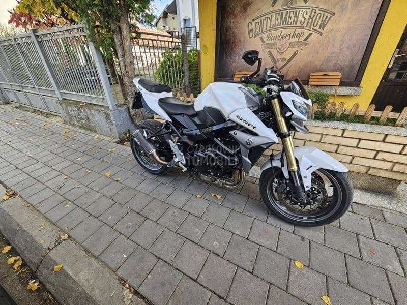 Suzuki Gsr 750
