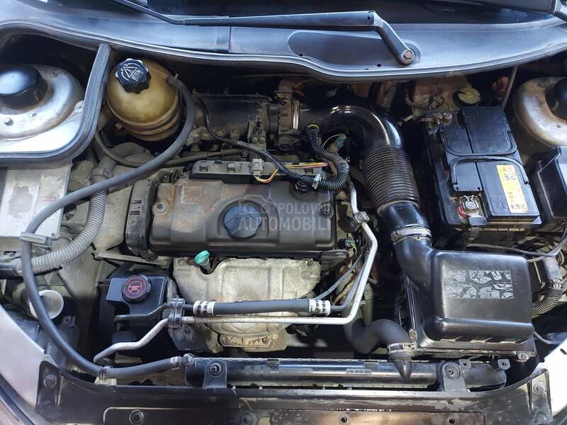 Peugeot 206 Povooljno