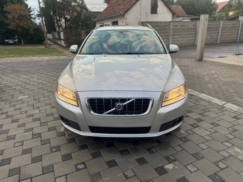 Volvo V70 2.4D  T E K   R E G.