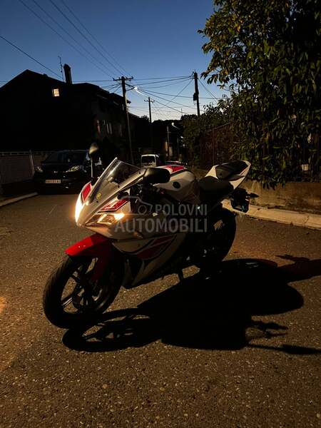 Yamaha YZF R 125 Anniversary