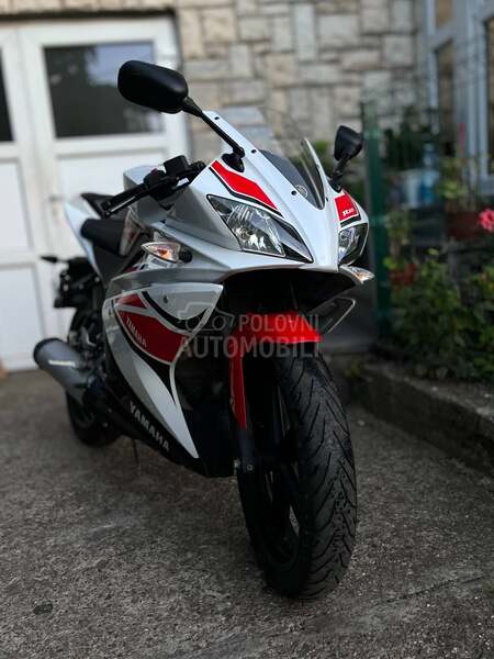 Yamaha YZF R 125 Anniversary