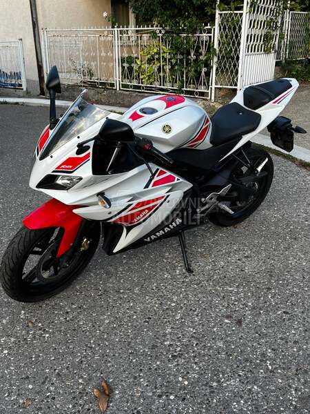Yamaha YZF R 125 Anniversary