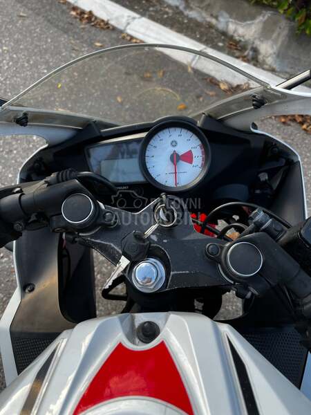 Yamaha YZF R 125 Anniversary