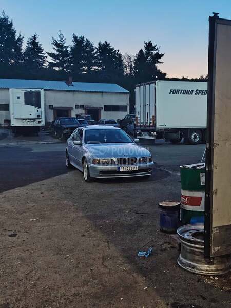 BMW 525 BMW E39