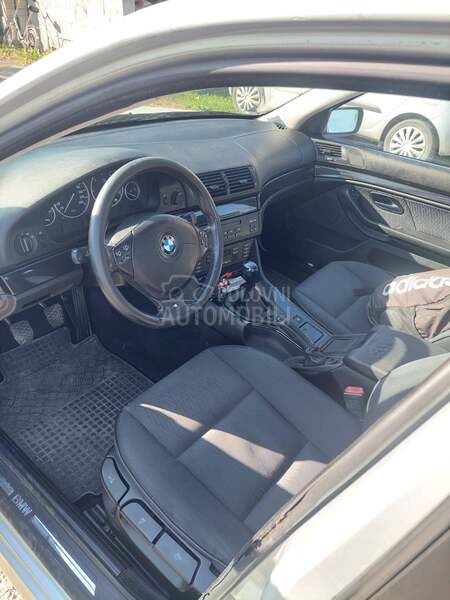 BMW 525 BMW E39