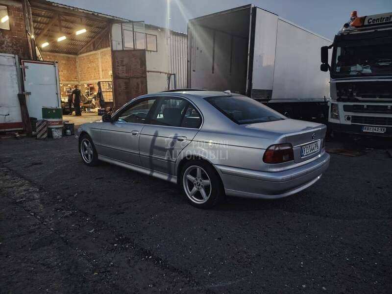 BMW 525 BMW E39